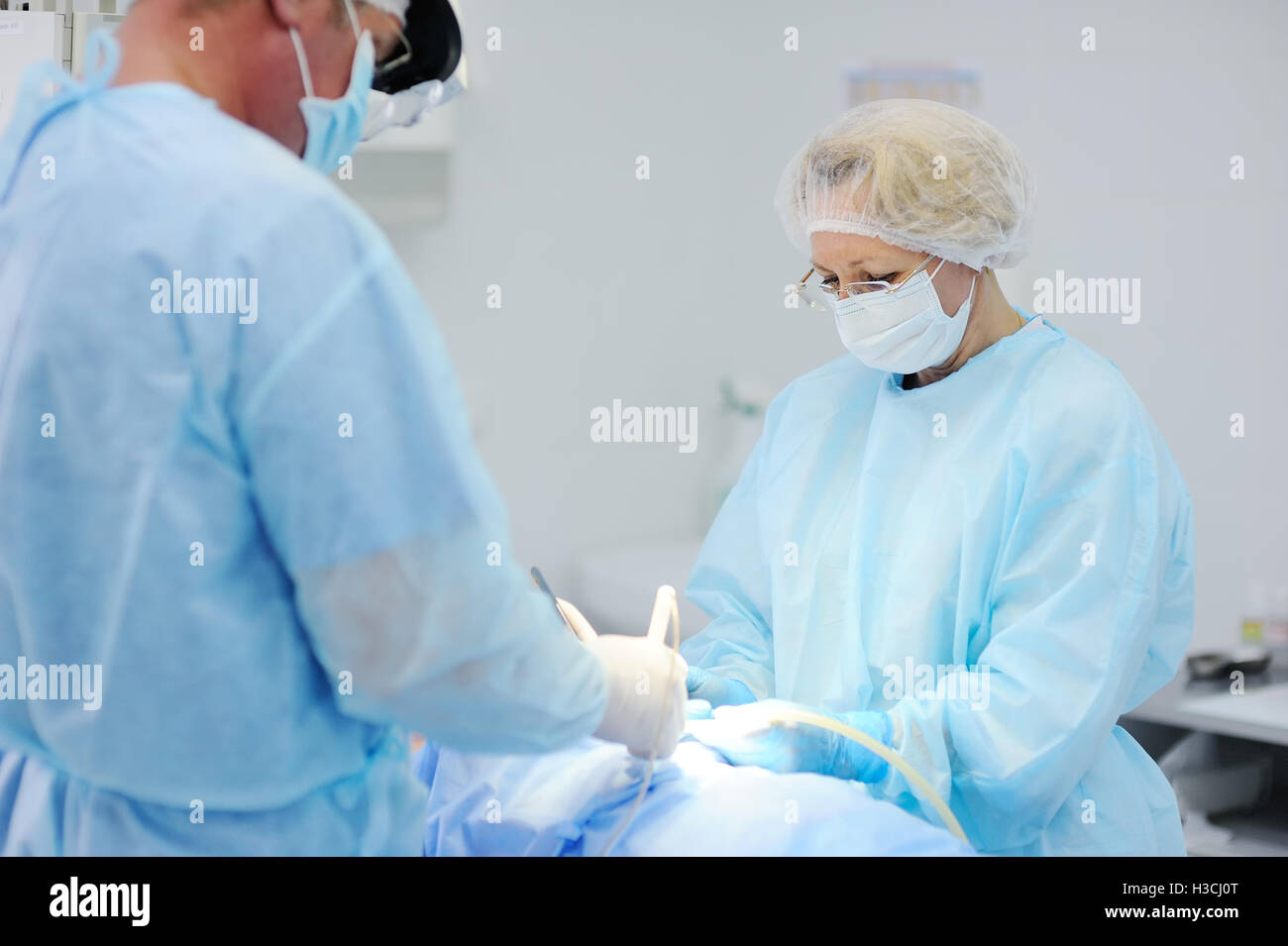 surgeons do surgery patient Stock Photo Alamy