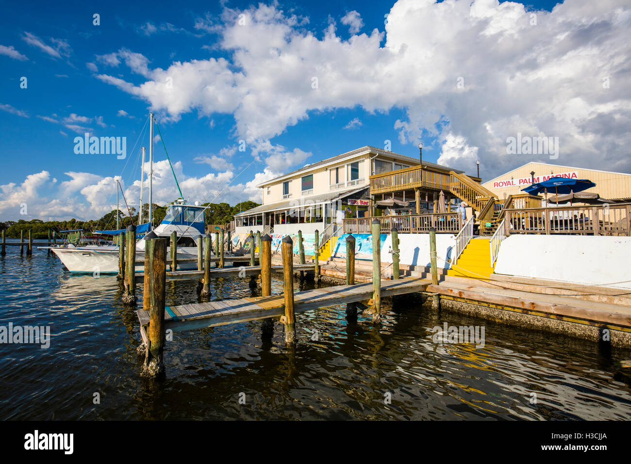 Snooks Bayside Bar and Grill on Lemon Bay off the Gulf of Mexico in the