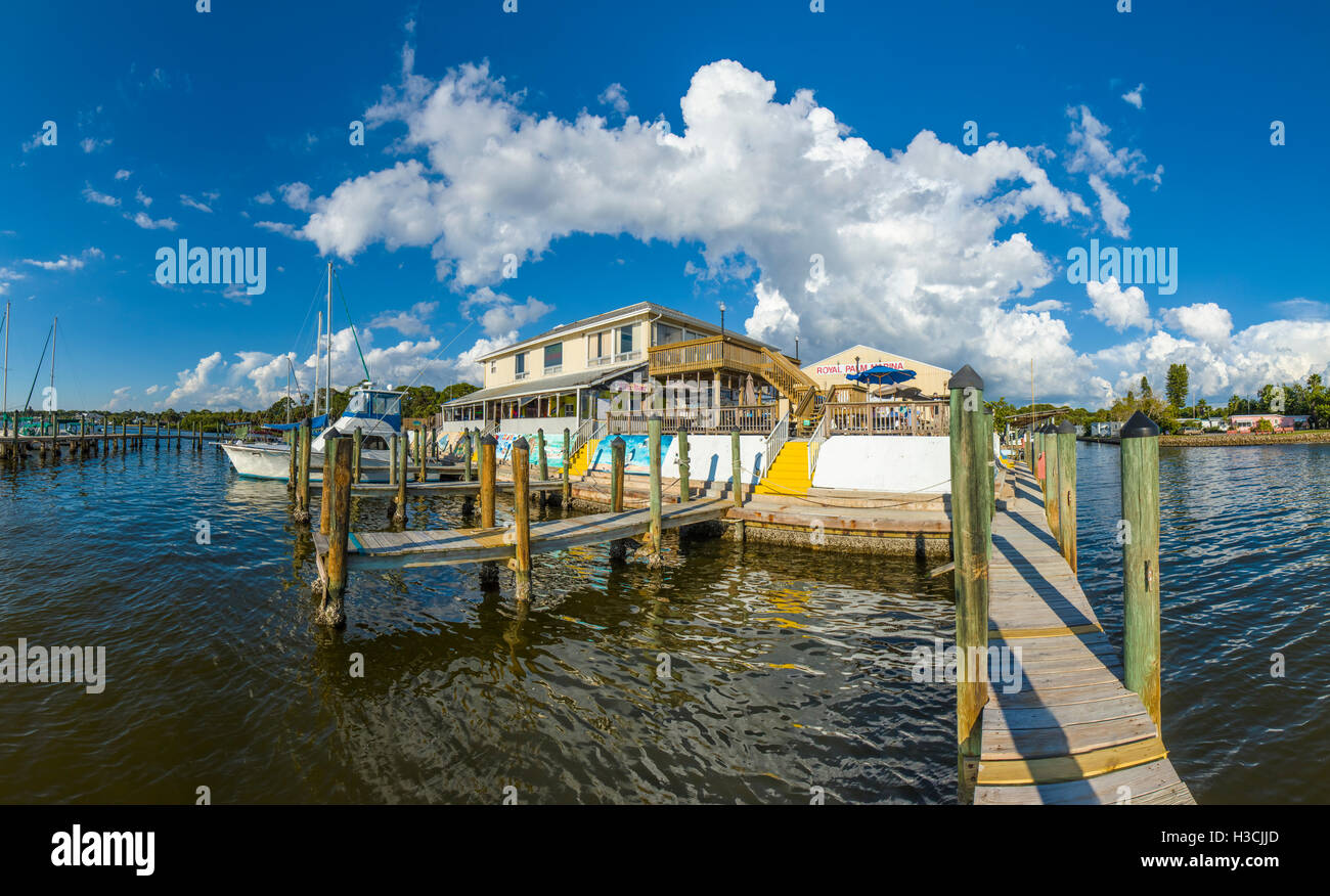 Snooks Bayside Bar and Grill on Lemon Bay off the Gulf of Mexico in the ...