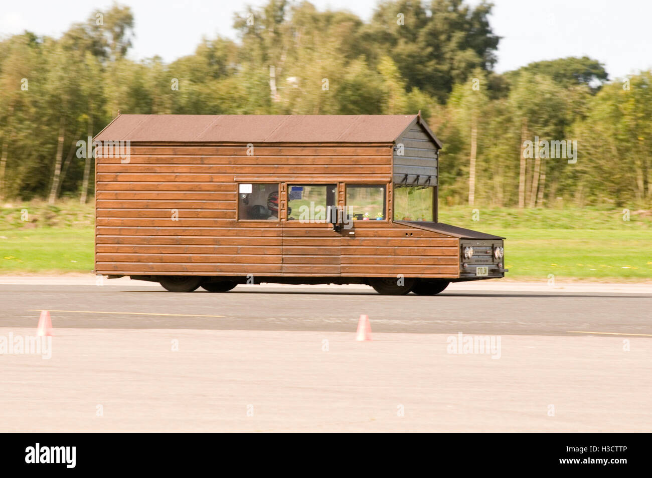 worlds fastest shed built by Kevin Nicks using a VW passat VR6 and some wood, the car is completely road legal and MOT'd Stock Photo
