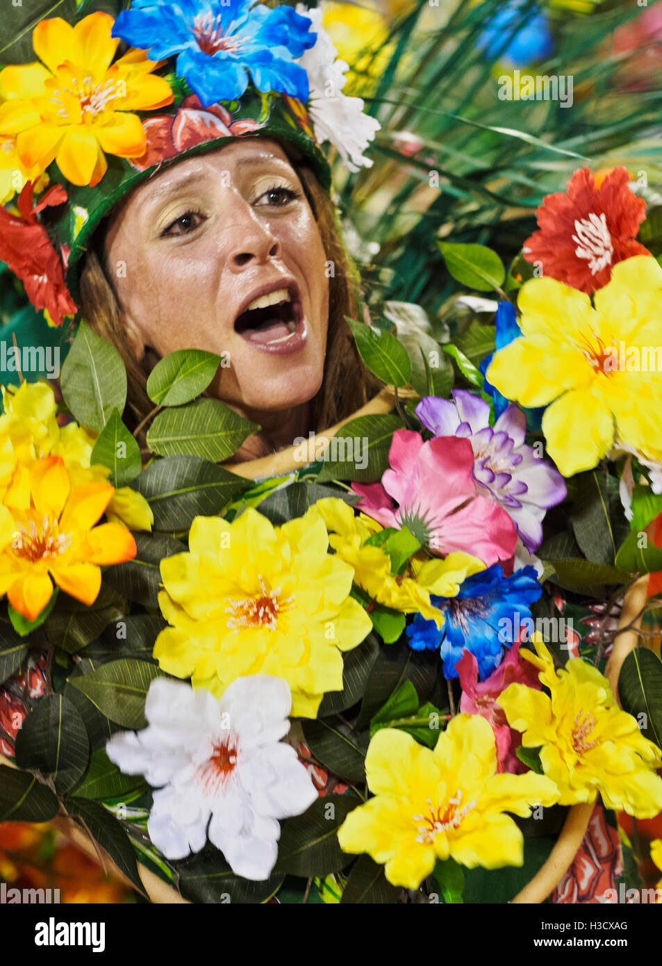Samba dancer de sapuca hi-res stock photography and images - Alamy