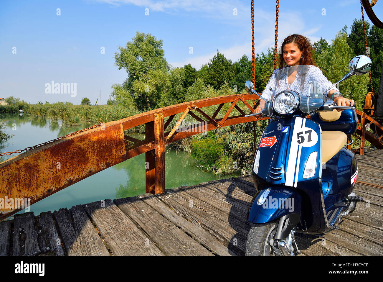 Woman, Girl, drive, ride, Scooter, Motorbike, Vespa, Excursion, drawbridge, old, Bridge, Ruin