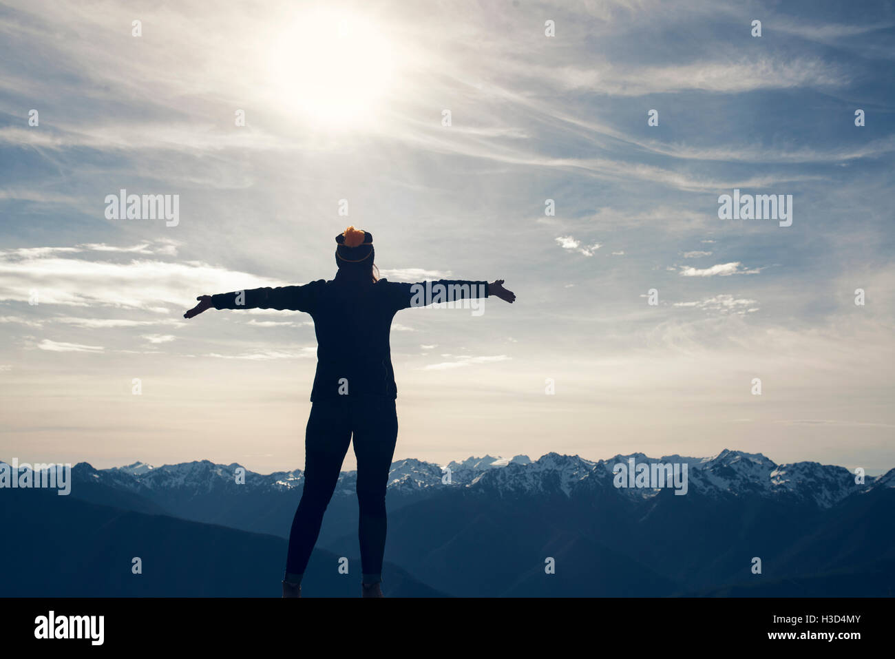 Female arms outstretched hi-res stock photography and images - Alamy