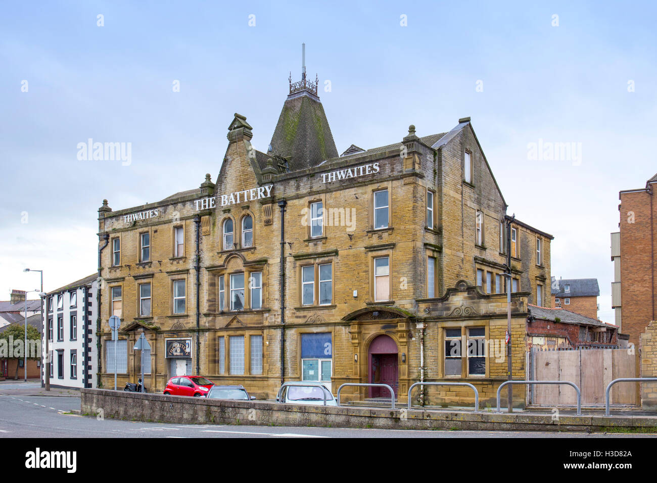 Victorian pub exterior uk hires stock photography and images Alamy