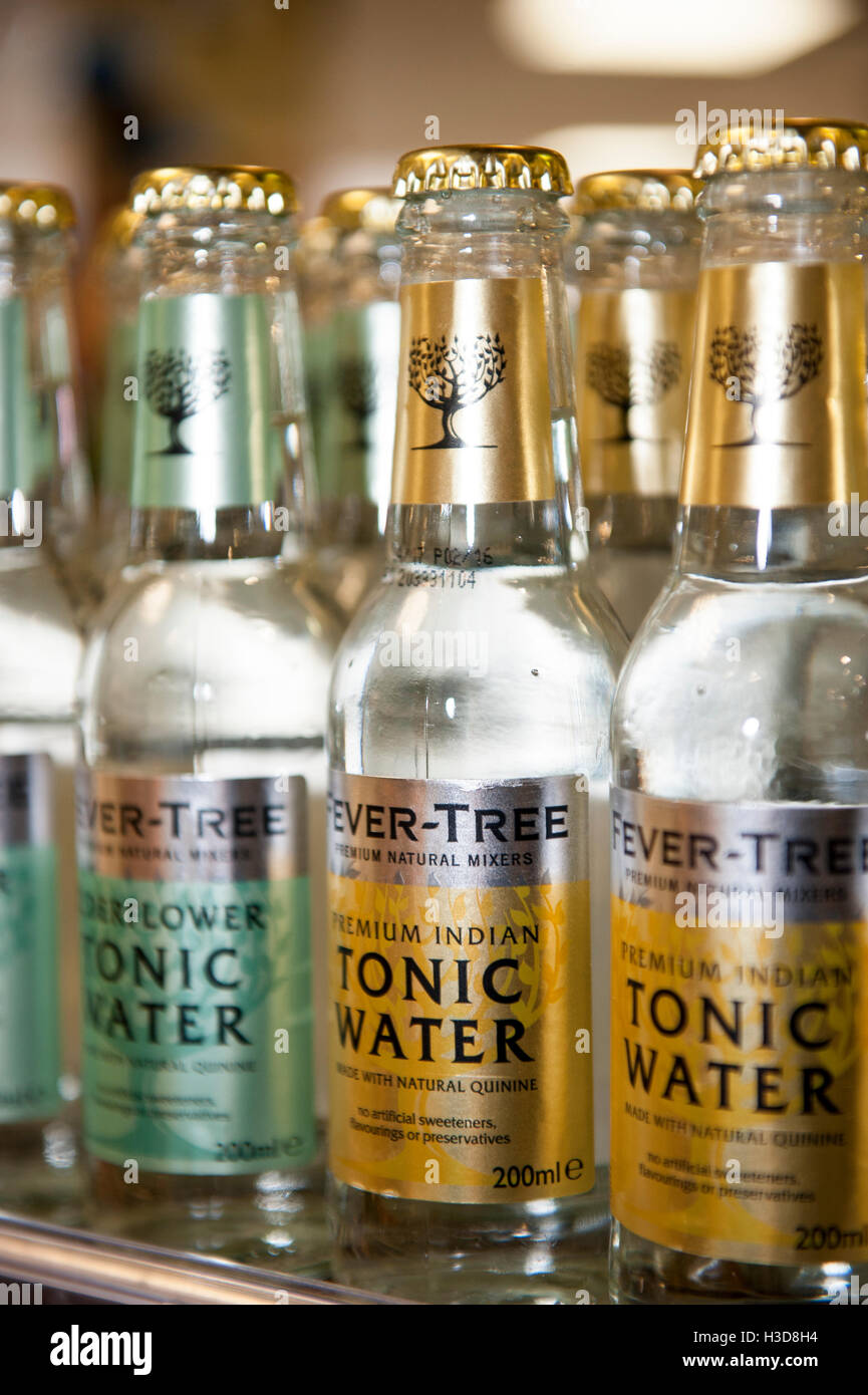 Download Tonic Water High Resolution Stock Photography And Images Alamy Yellowimages Mockups
