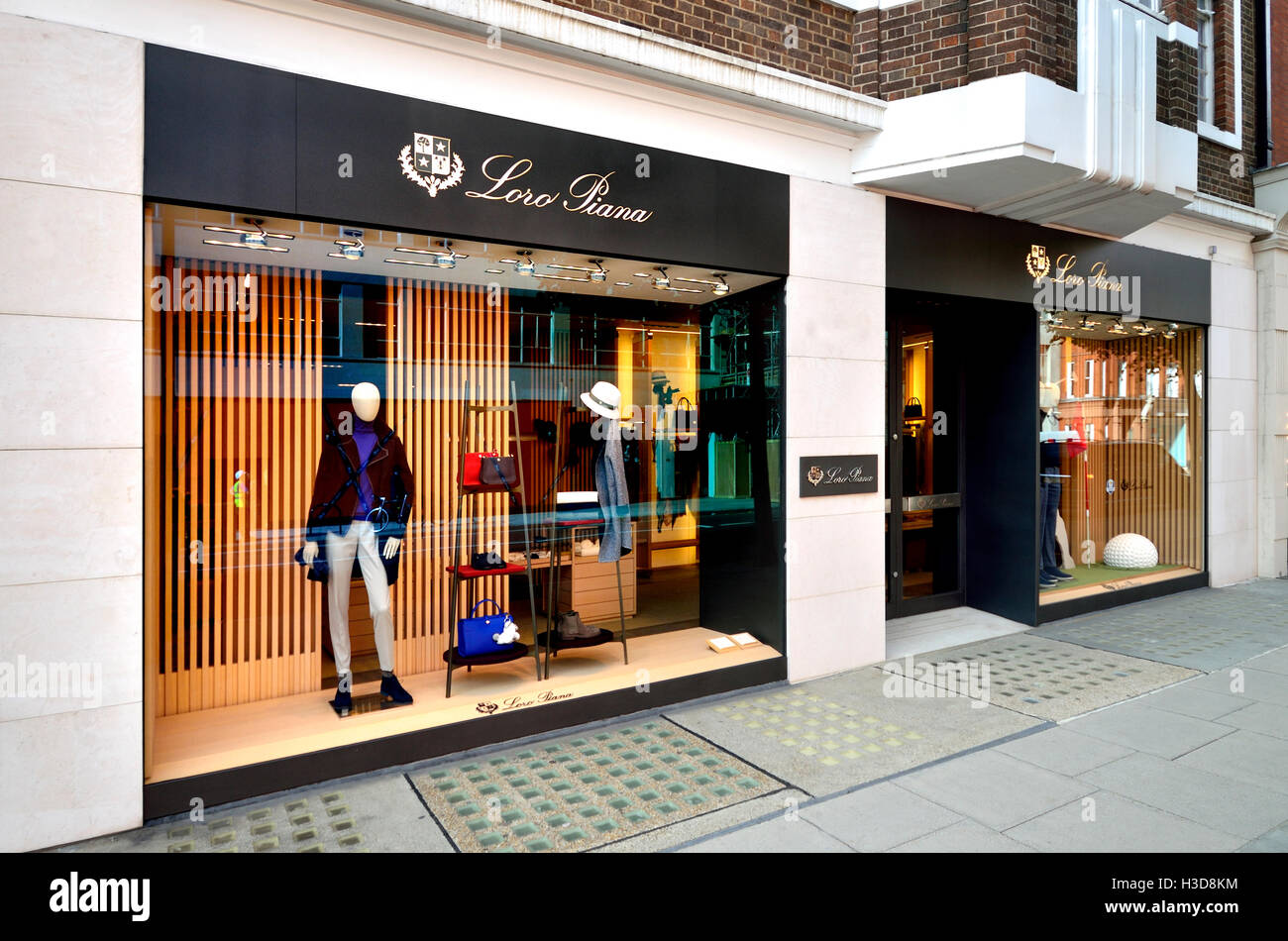 London, England, UK. Sloane Street - Loro Piana (no 47-48) Stock Photo