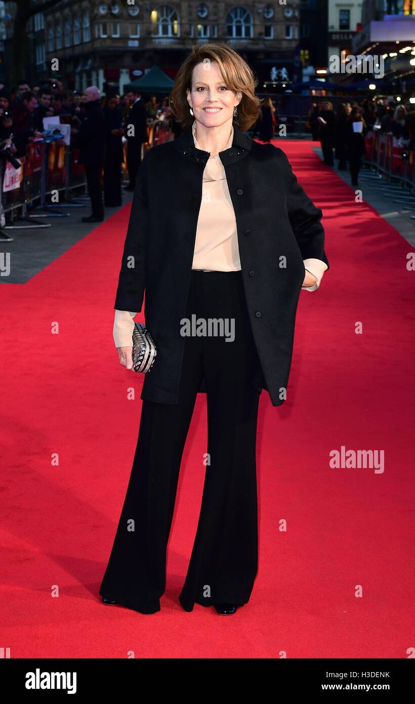 Sigourney weaver, a monster calls hi-res stock photography and images ...