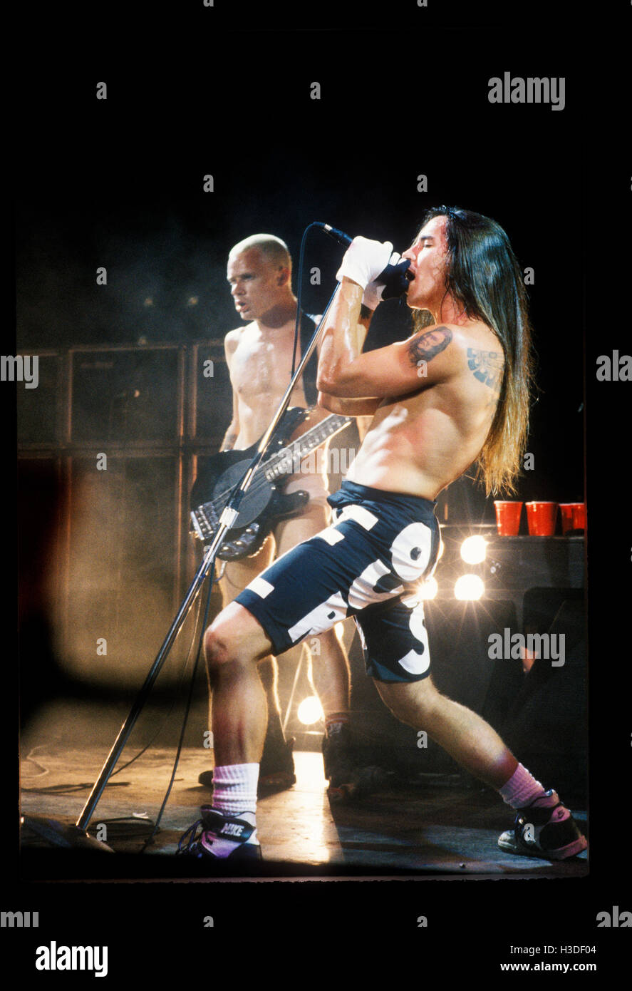 Red hot chili peppers hi-res stock photography and images - Alamy