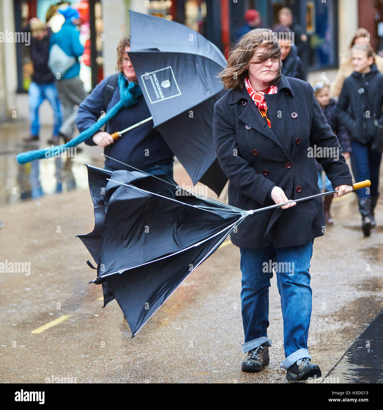 Shoppers umbrella deals