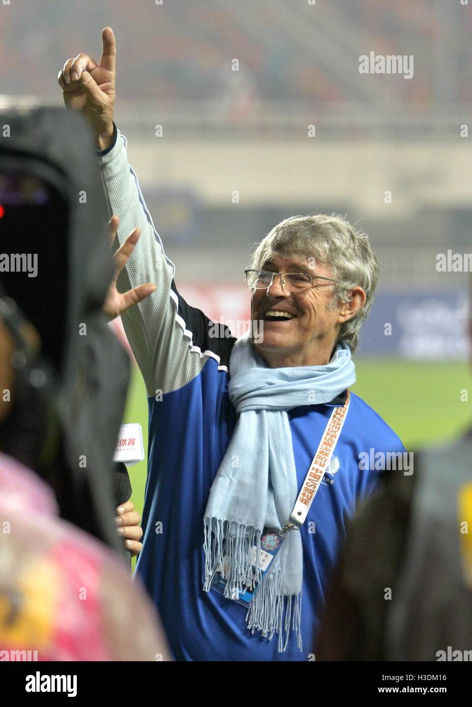 Xi'an, China's Shaanxi Province. 6th Oct, 2016. Former coach of team China Bora Milutinovic gestures prior to a match between China and Syria of 2018 FIFA World Cup Russia Qualifiers in Xi'an, capital of northwest China's Shaanxi Province, Oct. 6, 2016. Credit:  He Changshan/Xinhua/Alamy Live News Stock Photo