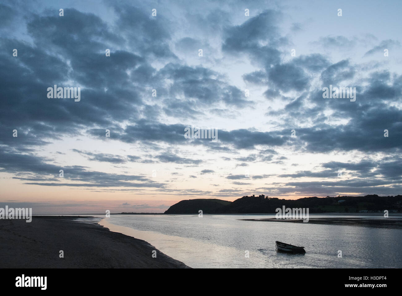 Ferryside from llansteffan hires stock photography and images Alamy