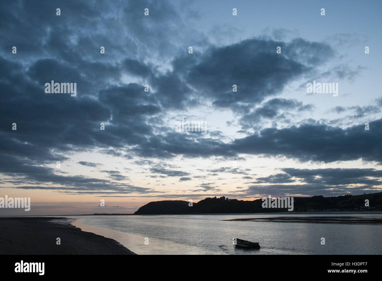 Llansteffan beach cloudy sky beach hires stock photography and images Alamy