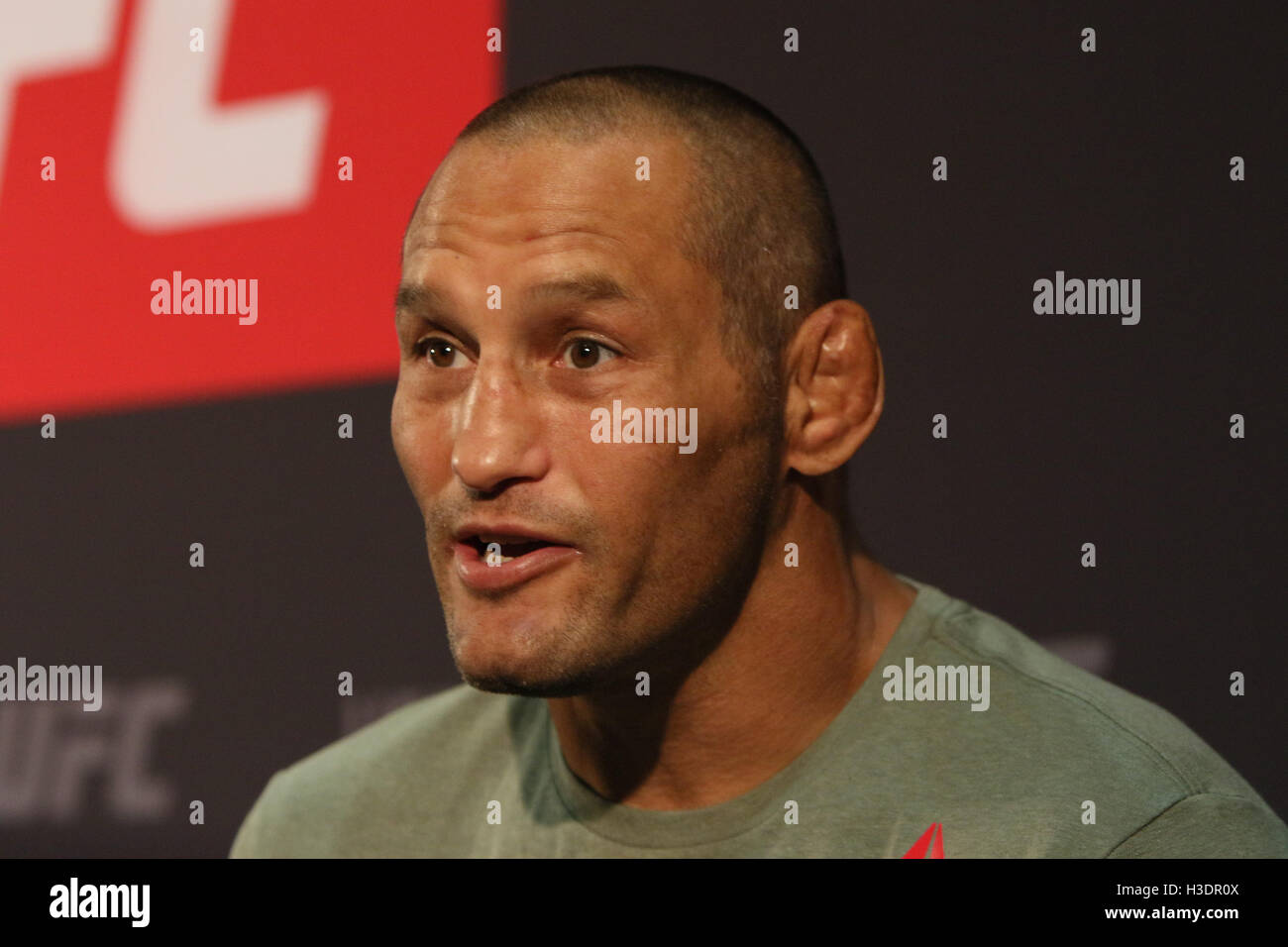 Manchester, UK. 6th October, 2016. UFC 204 - Media Day at Arena Manchester. Thursday the 6 of Oct. 2016. Dan Henderson answers media questions ahead of UFC 204.   Credit:  Dan Cooke/Alamy Live News Stock Photo