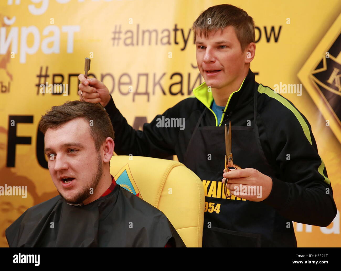 Andrei Arshavin shaved a journalist in a loser’s controversy 10/06/2016 48 Andrei Arshavin shaved a journalist in a loser’s controversy 10/06/2016 45