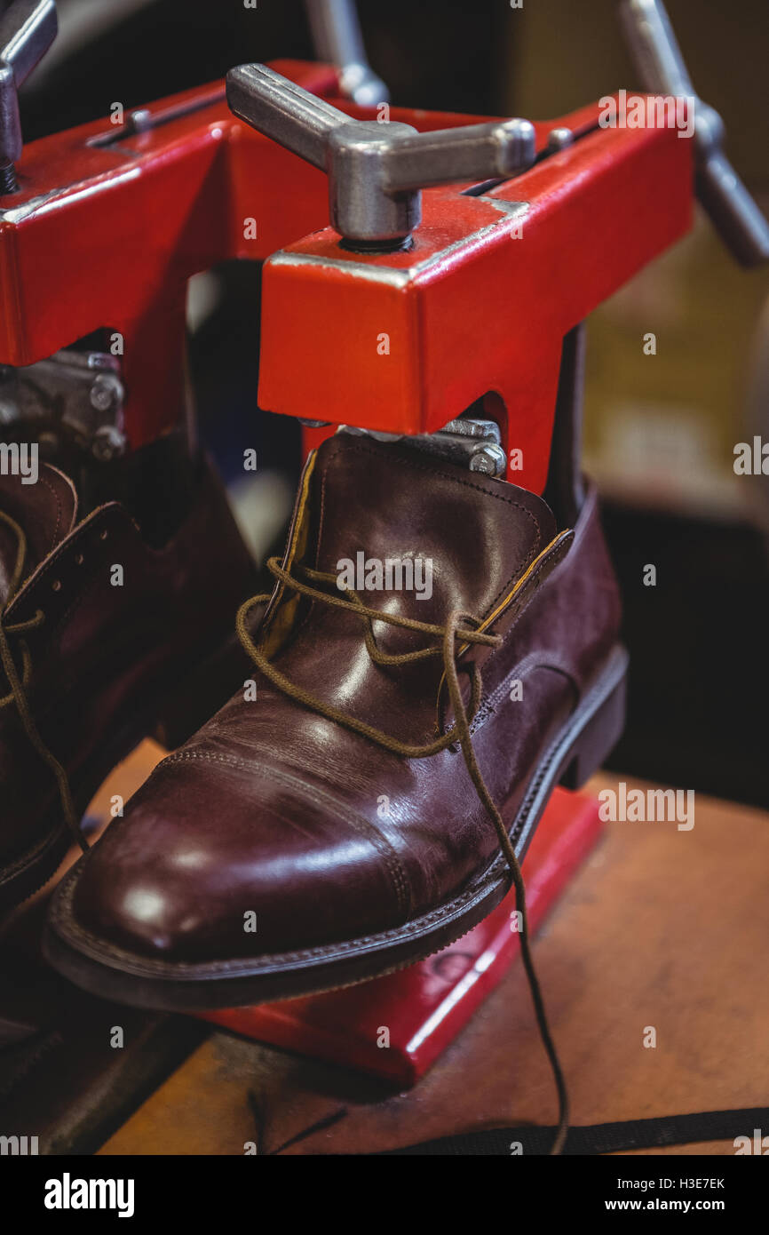 Shoe stretcher machine sale