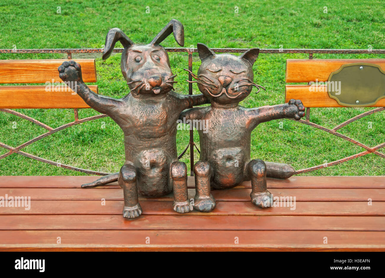 Cats and dogs - figurines, art and photos