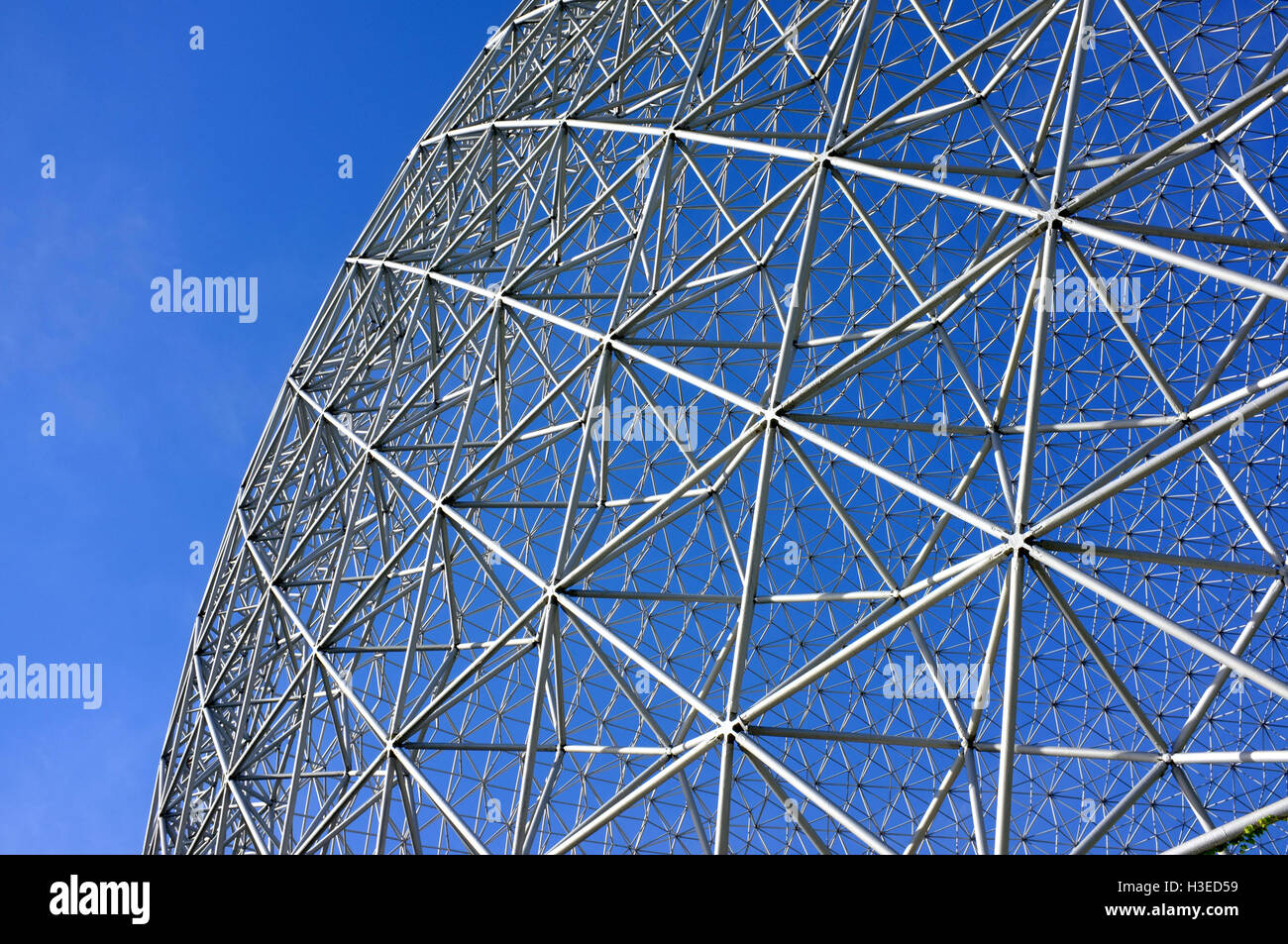 The structure of the Montreal Biosphère located at Parc JeanDrapeau