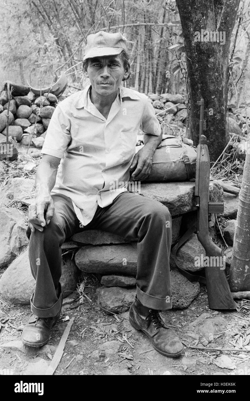 CHALATENANGO,  EL SALVADOR, FEB 1984: - Within the FPL Guerrilla's Zones of Control - A peasant farmer Stock Photo