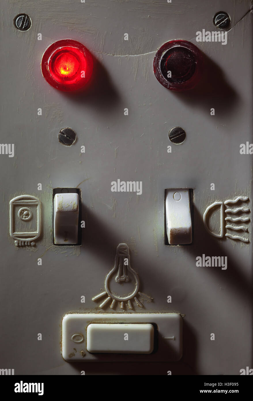 Old fashioned light switch hires stock photography and images Alamy