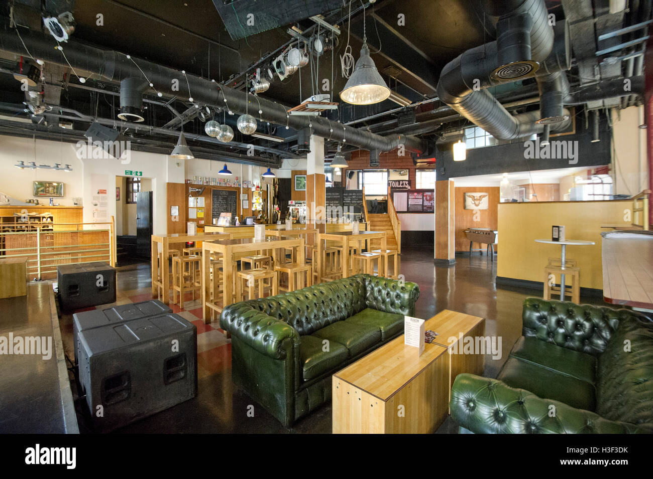 Ten pin bowling uk hires stock photography and images Alamy