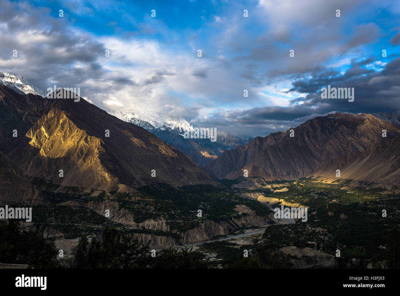 Hunza Valley Pakistan Stock Photo Alamy