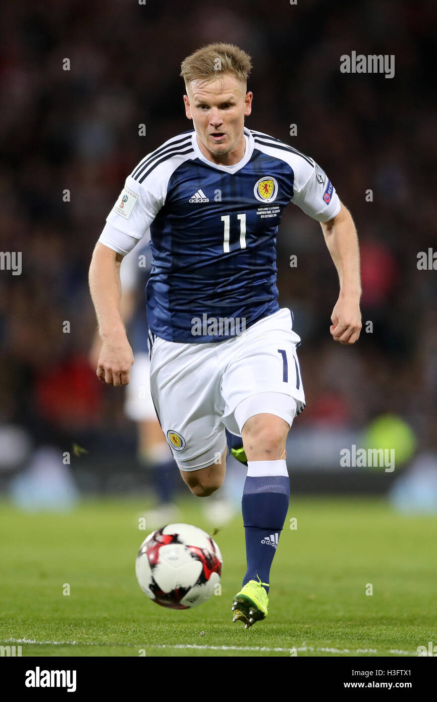 Scotland's Matt Ritchie in action during the 2018 FIFA World Cup Qualifying match at Hampden Park, Glasgow. PRESS ASSOCIATION Photo. Picture date: Saturday October 8, 2016. See PA story SOCCER Scotland. Photo credit should read: Owen Humphreys/PA Wire. Stock Photo