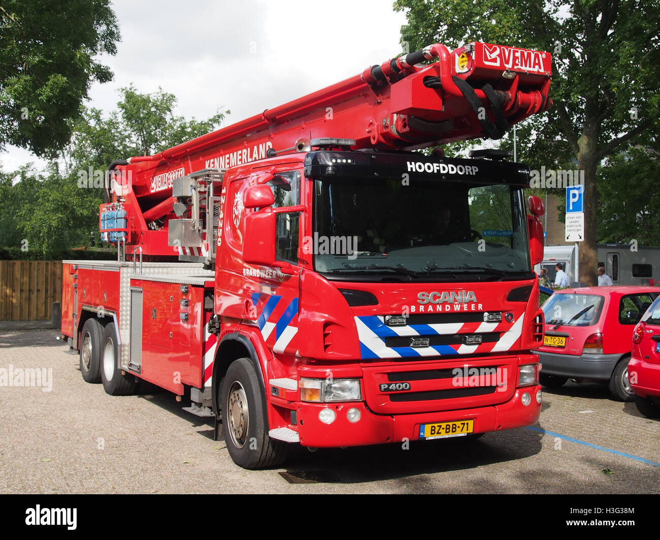 Fire and rescue vehicles hi-res stock photography and images - Alamy