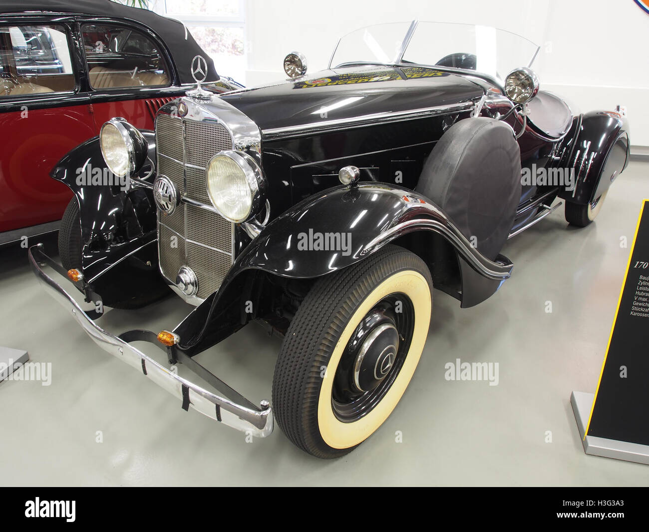 Mercedes 290 roadster hi-res stock photography and images - Alamy