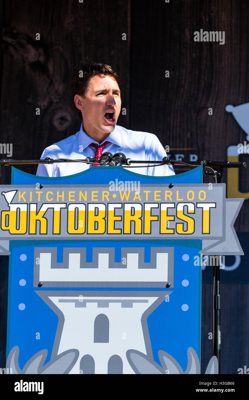 Kitchener, Ontario, Canada. 7th October, 2016. Official Opening of the 48 annual Kitchener Waterloo Oktoberfest , North America's largest Bavarian festival. Opening takes place at Kitchener City Hall with Canadian Prime Minister Justin Trudeau tapping the beer barrel. Credit:  Performance Image/Alamy Live News Stock Photo