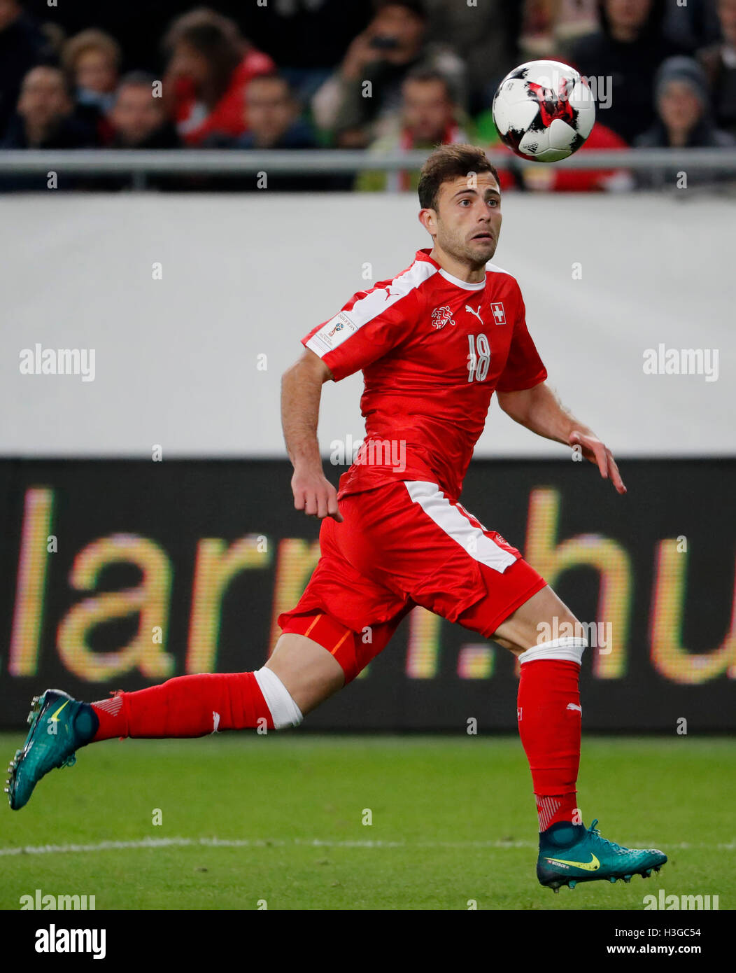 Budapest, Hungary. 07th Oct, 2016. BUDAPEST, HUNGARY - OCTOBER 7: Admir Mehmedi of Switzerland follows the ball during the FIFA 2018 World Cup Qualifier match between Hungary and Switzerland at Groupama Arena on October 7, 2016 in Budapest, Hungary. Credit:  Laszlo Szirtesi/Alamy Live News Stock Photo
