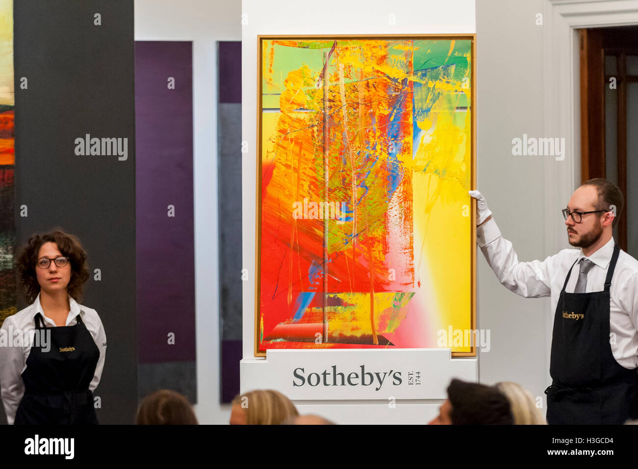 London, UK.  7 October 2016. 'Abstraktes Bild' by Gerhard Richter sold for a hammer price of £2.4m (est £1-1.5m) at Sotheby's Italian and Contemporary Art evening sale in New Bond Street. Credit:  Stephen Chung / Alamy Live News Stock Photo