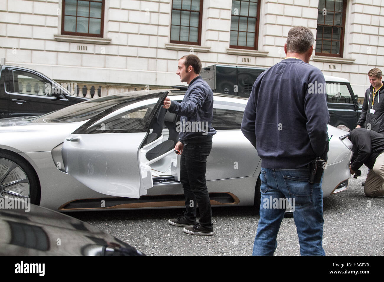 Transformers Filming Filming at the foreign office hi-res stock photography and images - Alamy