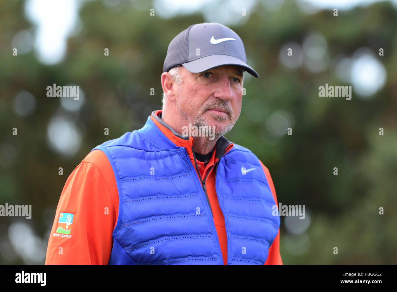 St Andrews, Scotland, United Kingdom, 08, October, 2016. Cricketer Sir Ian Botham at the start of his third round in the Alfred Dunhill Links Championship, Credit:  Ken Jack / Alamy Live News Stock Photo