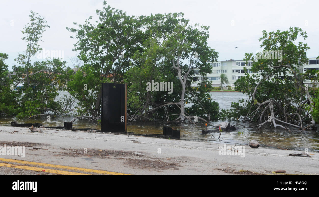 Boca Raton, FL, USA. 8th Oct, 2016. FL-FPG-BRF-Highwater-ng.10/07/16.Staff photo/Beth Black.On October 7, 2016 High water scattered debris along the road near the Hillsboro Inlet following the passing of Hurricane Mathew along the coast of Florida.User Upload Caption: FL-FPG-BRF-Highwater-ng.10/07/16.Staff photo/Beth Black.On October 7, 2016 High water scattered debris along the road near the Hillsboro Inlet following the passing of Hurricane Mathew along the coast of Florida Credit:  Sun-Sentinel/ZUMA Wire/Alamy Live News Stock Photo