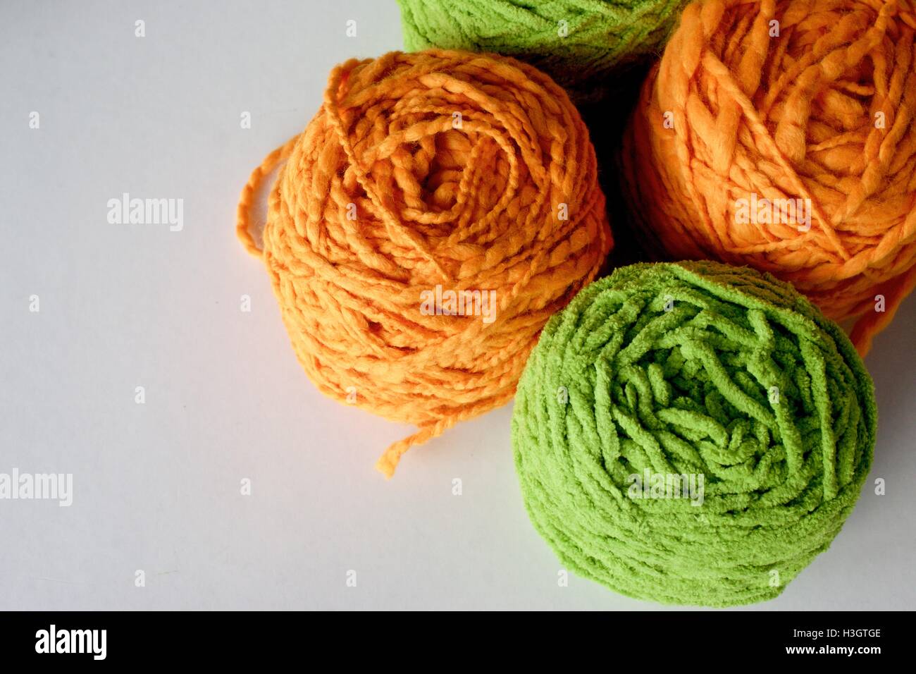 Darning wool hi-res stock photography and images - Alamy