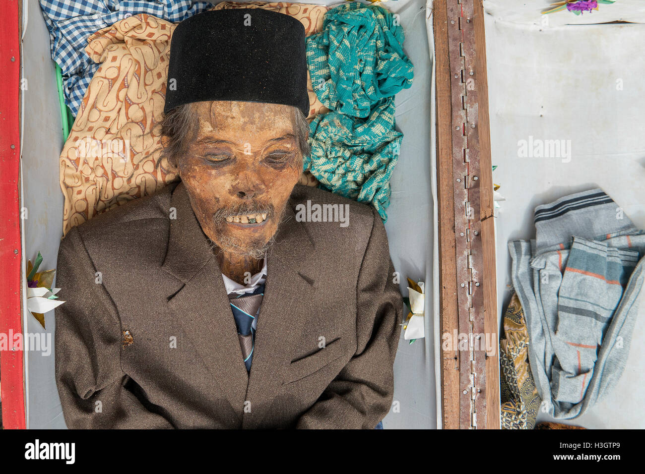The dead body to bring up dead by the relatives to clean off their