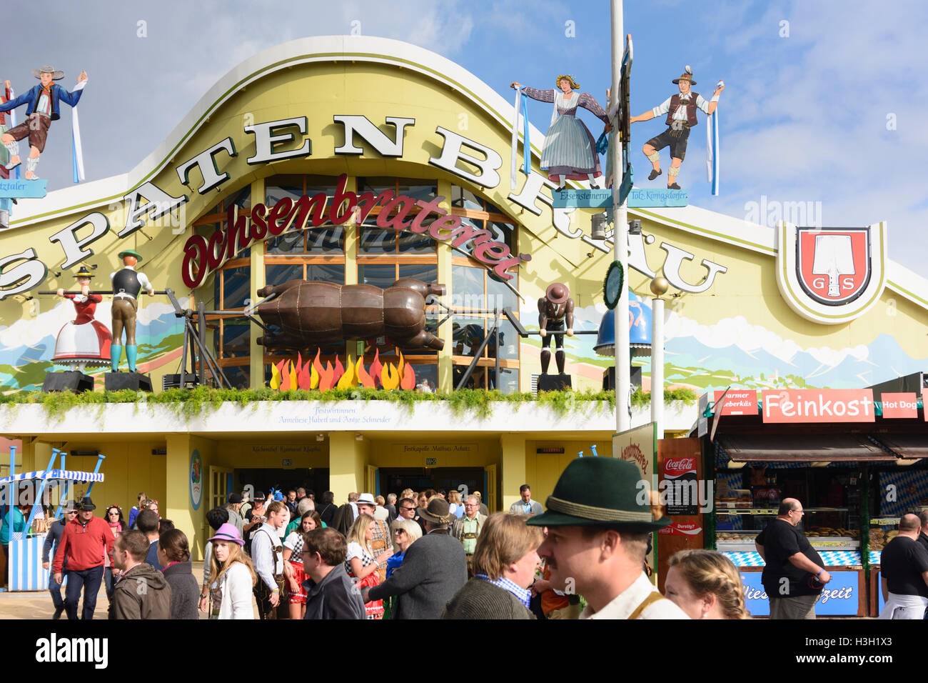München, Munich: Oktoberfest beer festival: Spatenbräu tent, Oberbayern, Upper Bavaria, Bayern, Bavaria, Germany Stock Photo