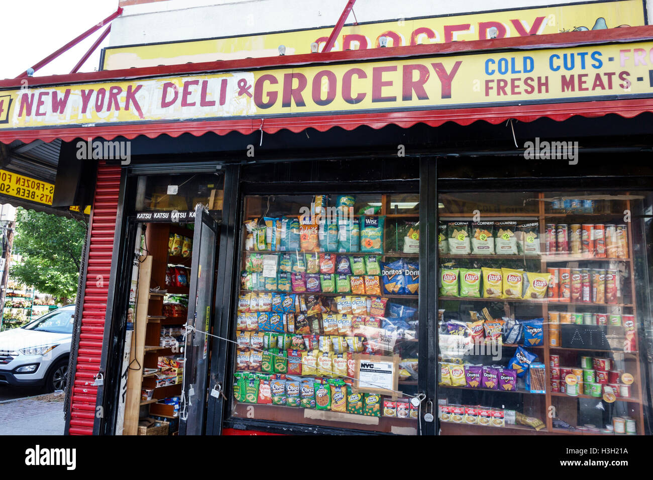 Grocery Store New York Stock Photos & Grocery Store New York Stock