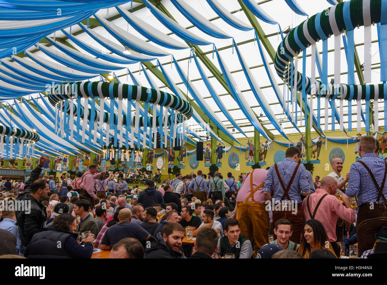 München, Munich: Oktoberfest beer festival: Ochsenbraterei tent, guests, Oberbayern, Upper Bavaria, Bayern, Bavaria, Germany Stock Photo