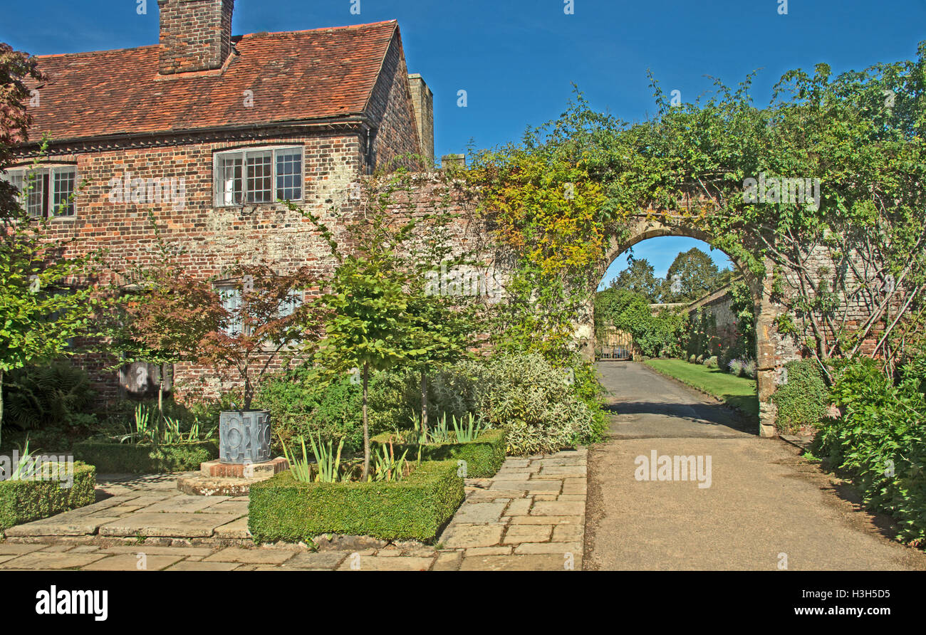 Penshurst Place Manor House Garden Kent, England Stock Photo Alamy
