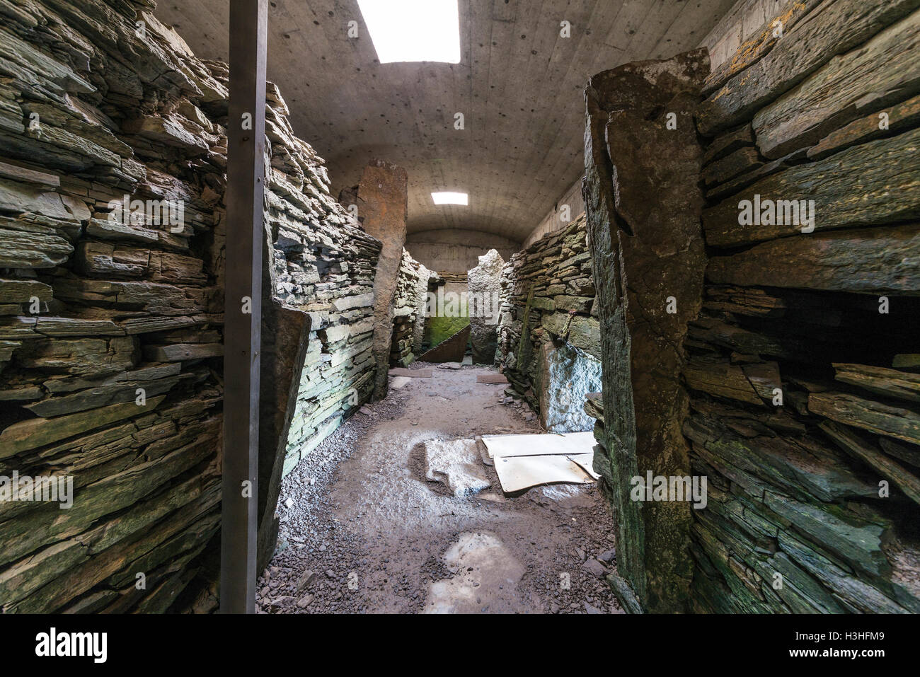 Interior of The Tomb of the Eagles, a Neolithic chambered Cairn on South Ronaldsay, Orkney, Scotland, UK Stock Photo