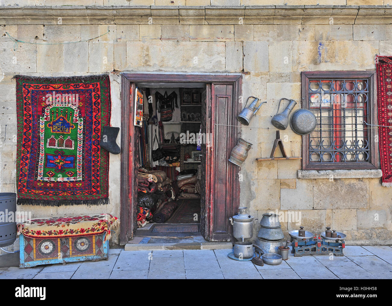 Baku bazaar market azerbaijan hi-res stock photography and images - Alamy