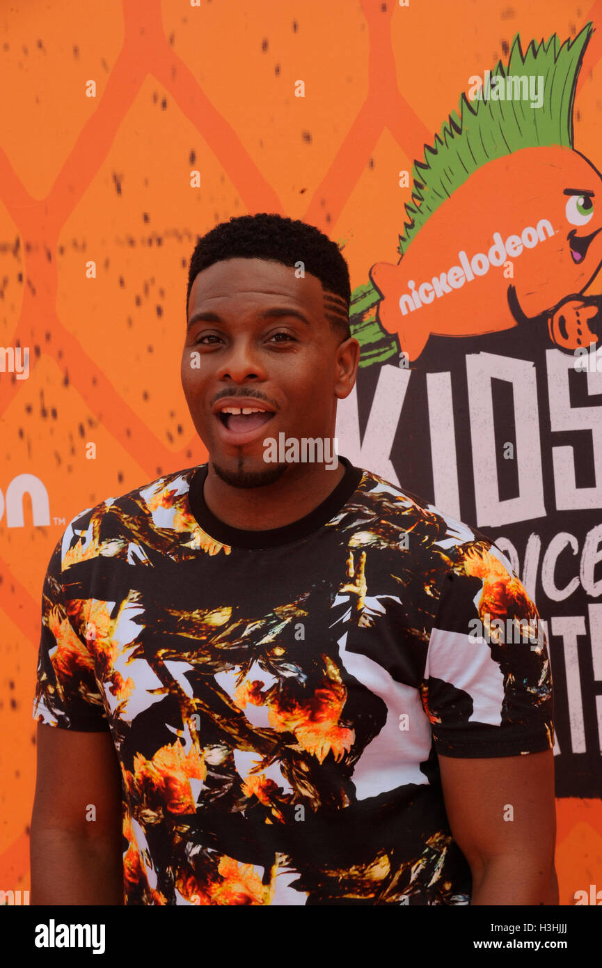 Kel Mitchell arrives at Nickelodeon 2016 Kids' Choice Sports Awards orange carpet at UCLA's Pauley Pavilion on July 14, 2016 in Los Angeles, California. Stock Photo