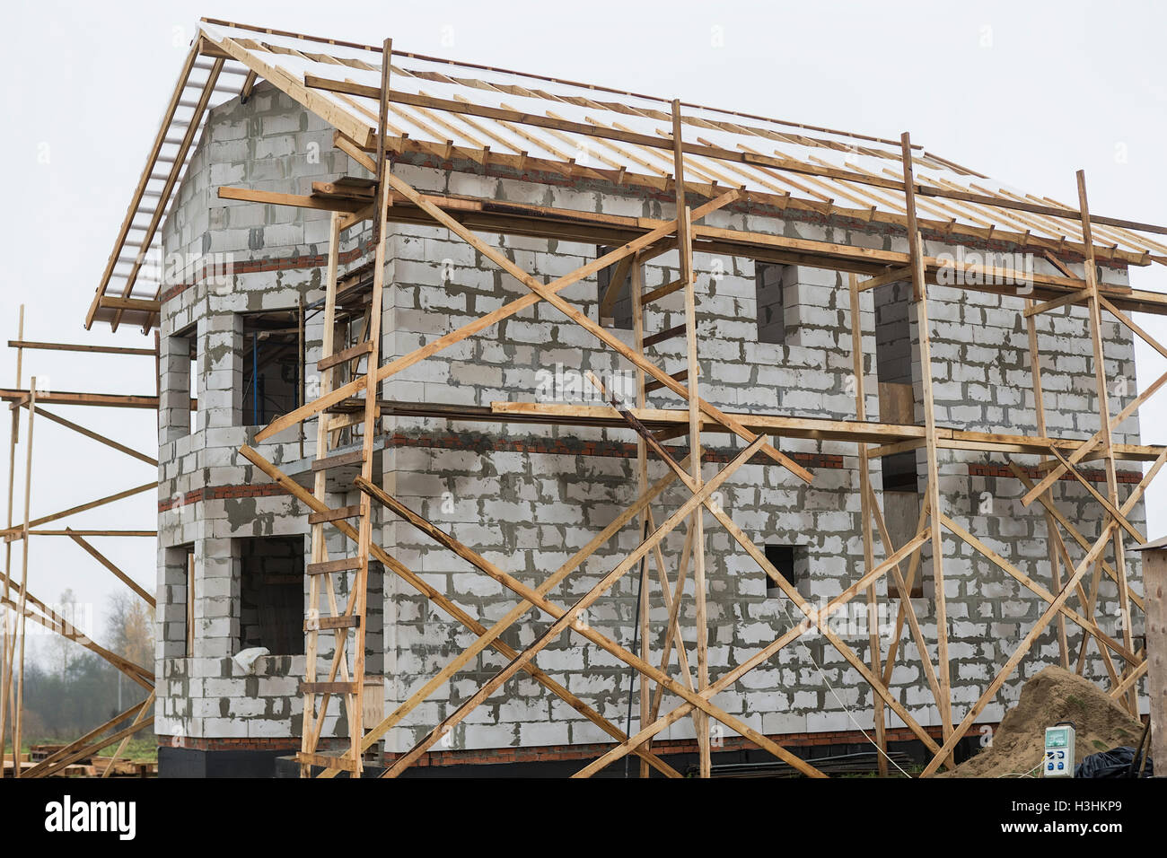 Girder Roof Trusses High Resolution Stock Photography and Images - Alamy