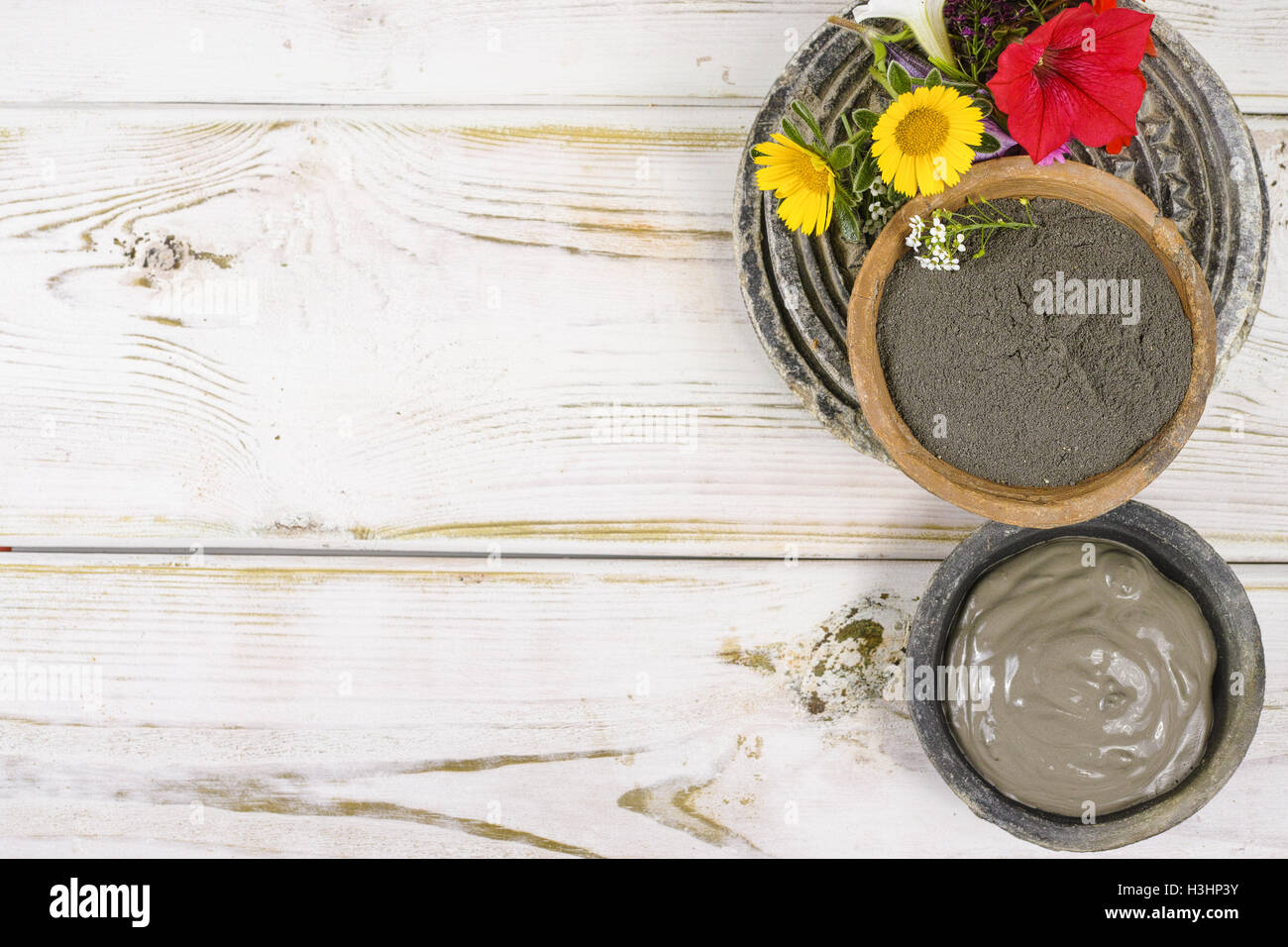 Mud body treatment italy hi-res stock photography and images - Alamy