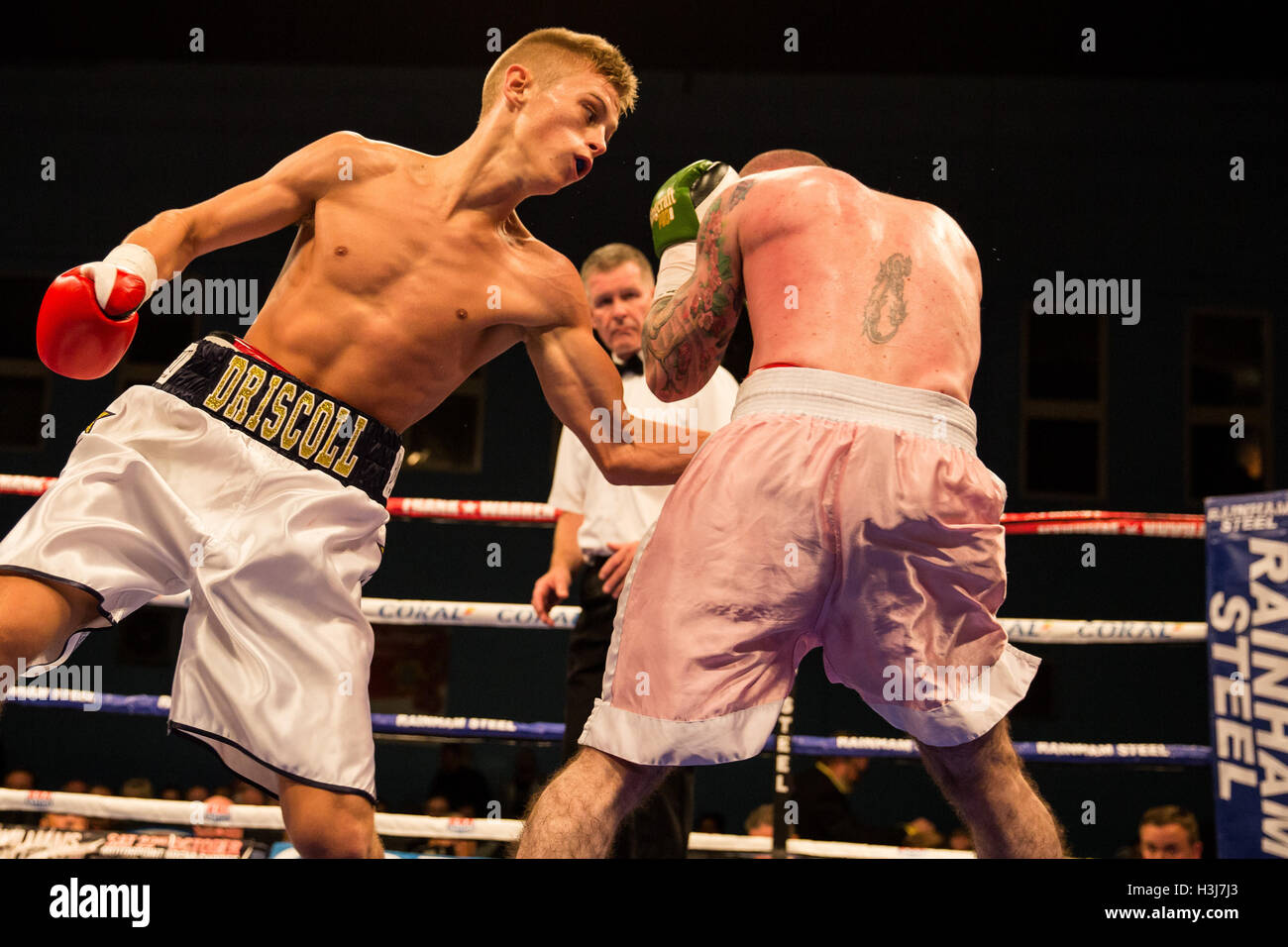 Charlie Driscoll in a boxing fight with Matt Seawright Stock Photo