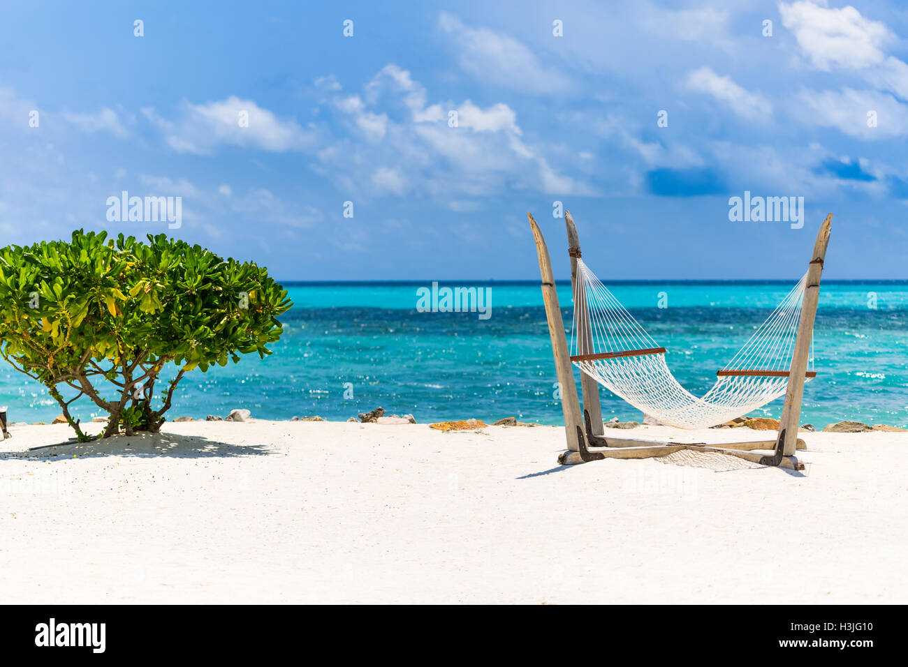 Summer beach tourism vacation holiday travel background concept. Relaxing happiness romantic idyllic family romantic couple wallpaper. Stock Photo