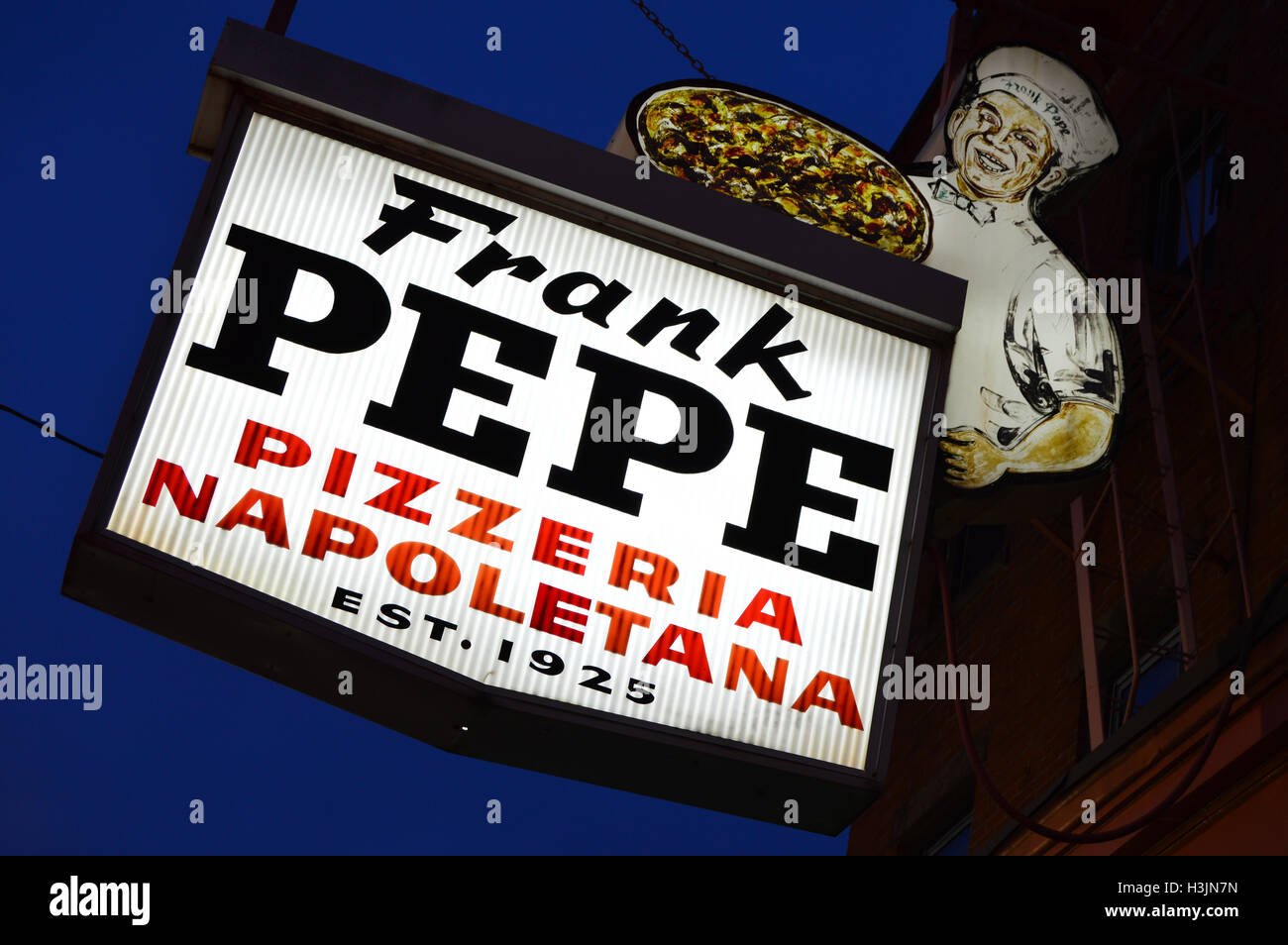 Frank Pepe Pizzeria in New Haven Connecticut.  The restaurant is often credited as the inventor of the modern thin crust pizza. Stock Photo
