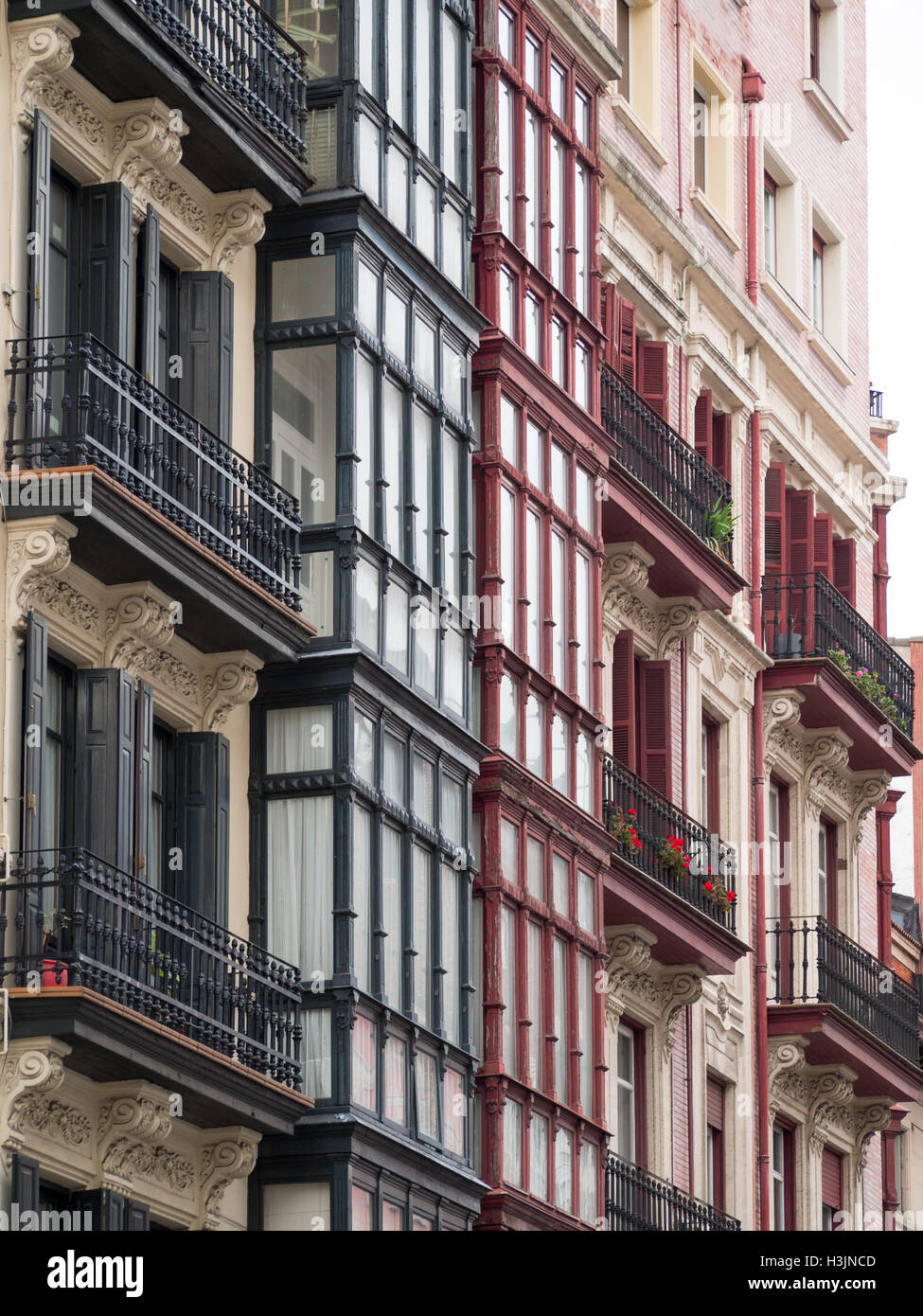 Balconies buildings hi-res stock photography and images - Alamy