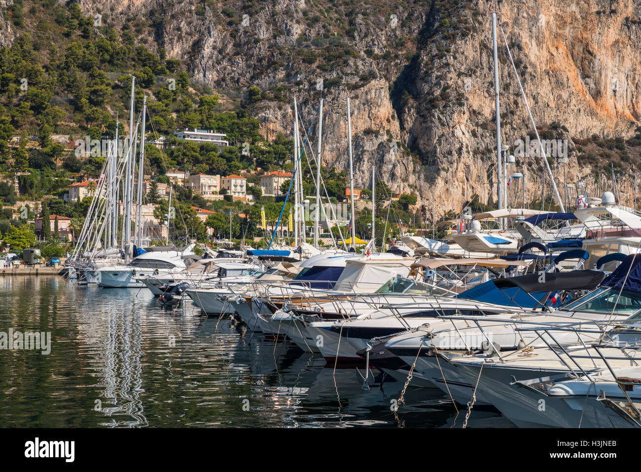 aquamarine yachts beaulieu sur mer